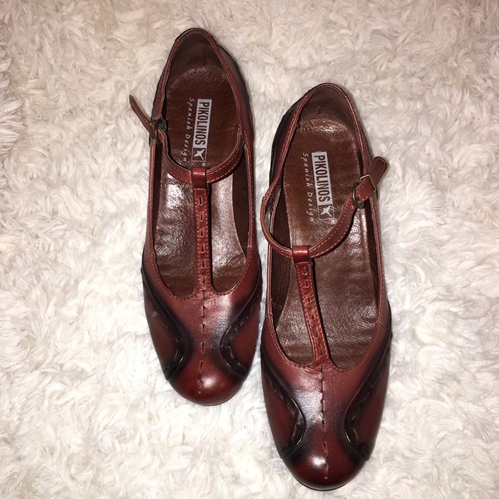 Brown Pikolinos heels in size Euro 39.